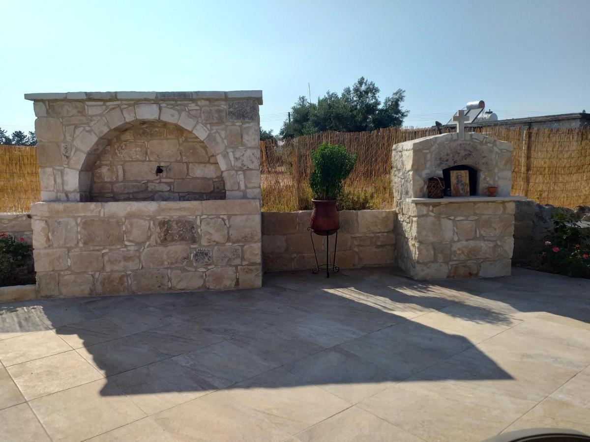 Villa Yioukkas بافوس المظهر الخارجي الصورة