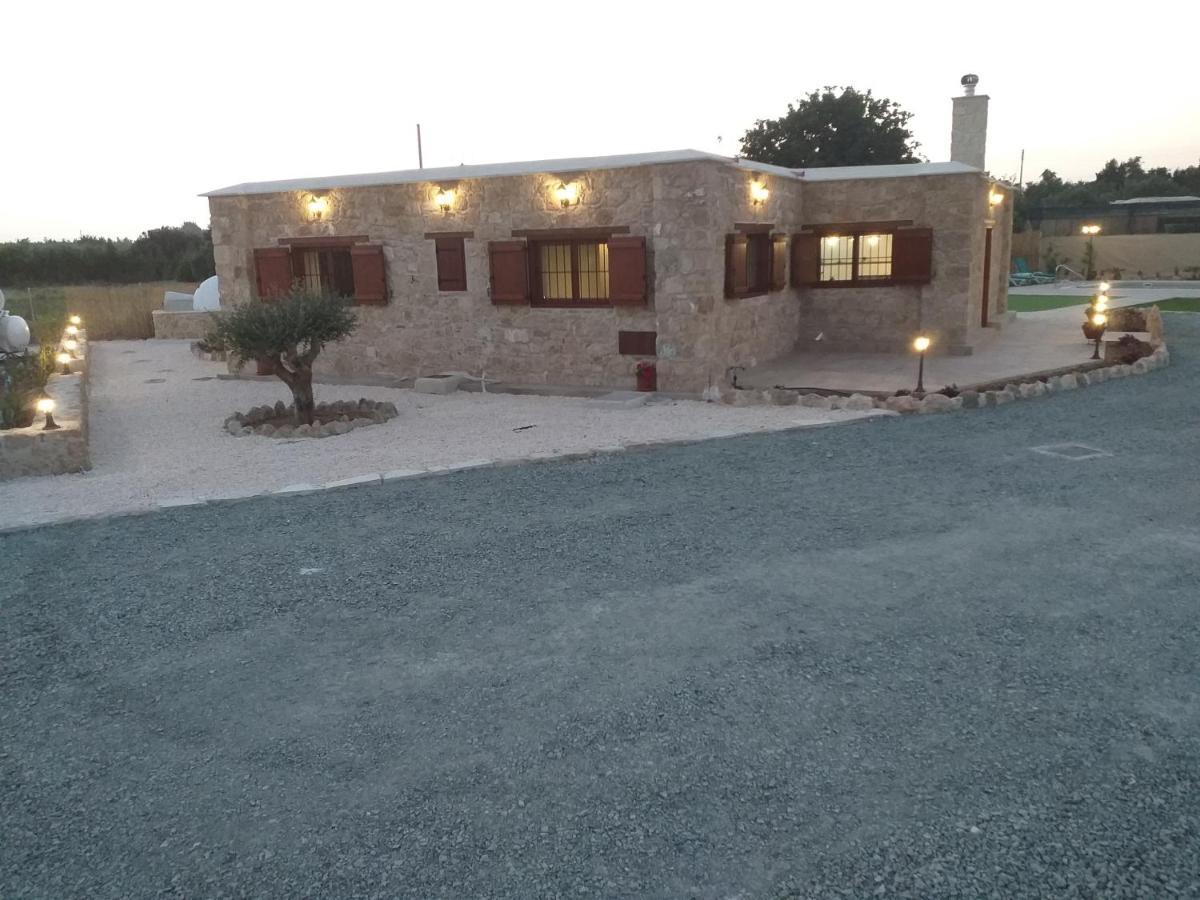 Villa Yioukkas بافوس المظهر الخارجي الصورة